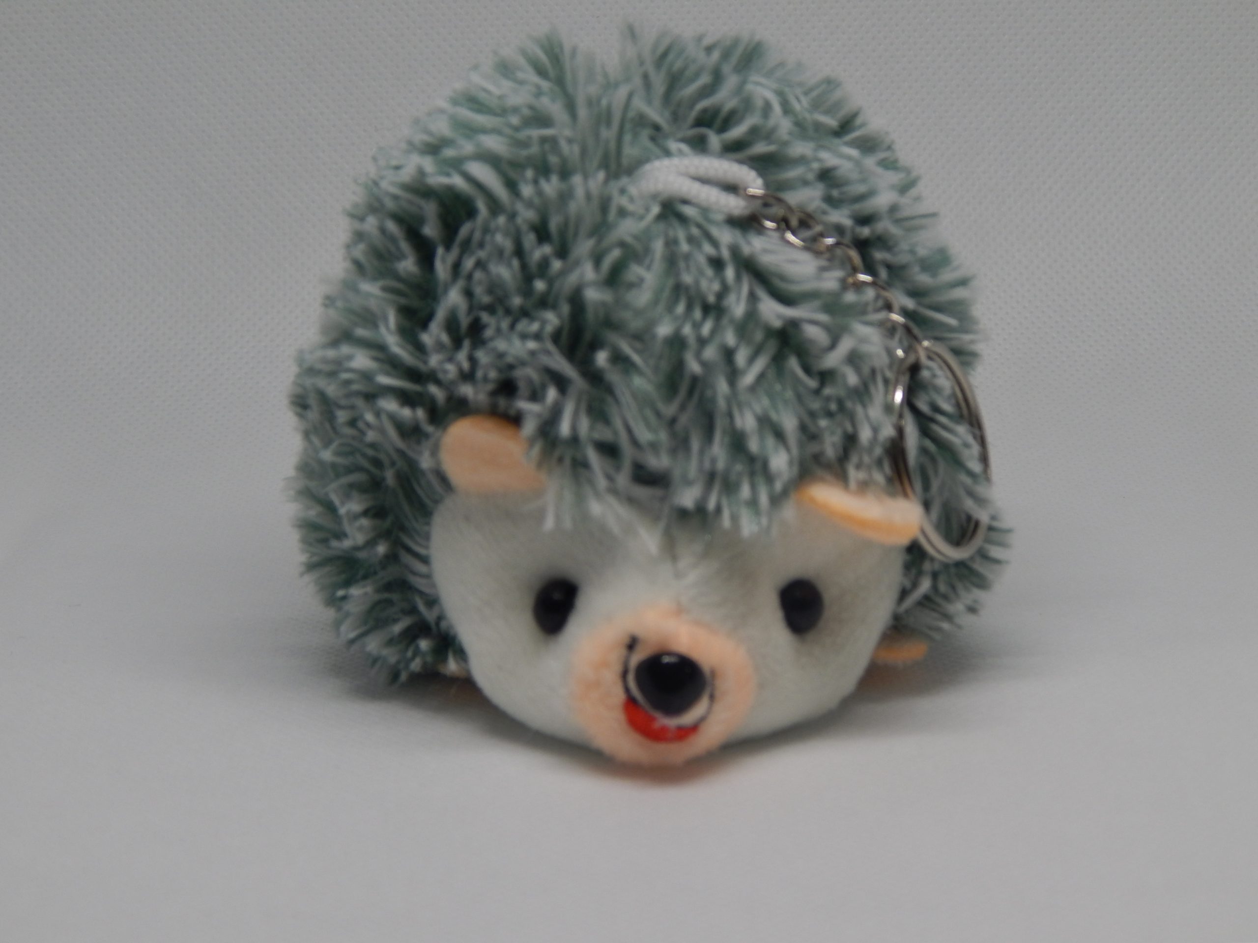 Fluffy Hedgehog Plush Keychain – Soft Spiky Forest Animal Bag Charm