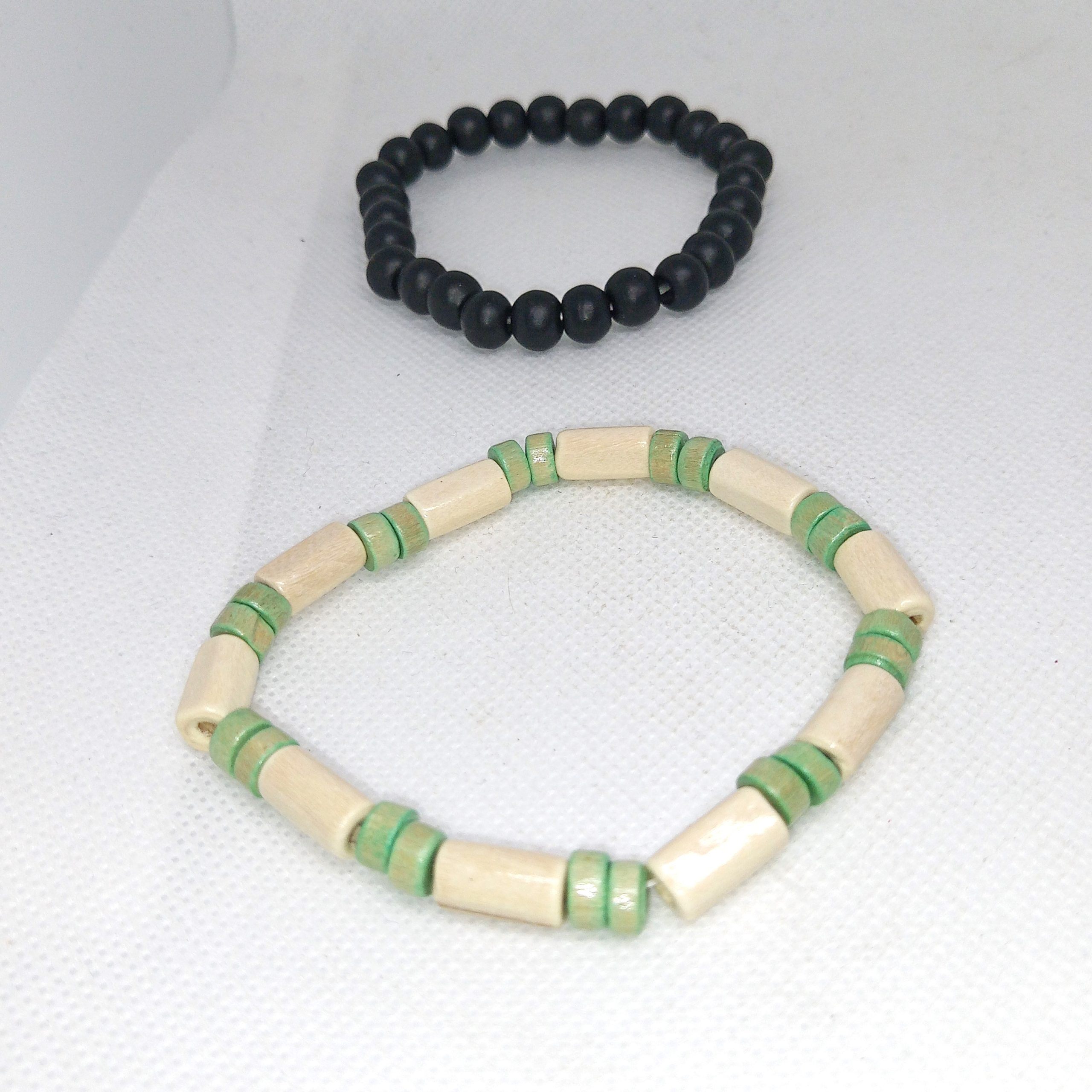 Earthy Vibes Wood Bead Bracelet Set – Black & Mint Natural Tones