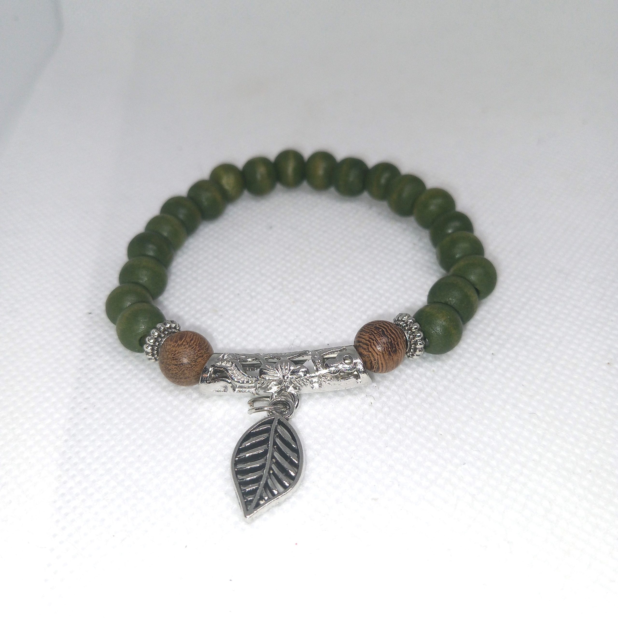 Rustic Nature Green Leaf & Sandwood Charm Bracelet Set - Image 5